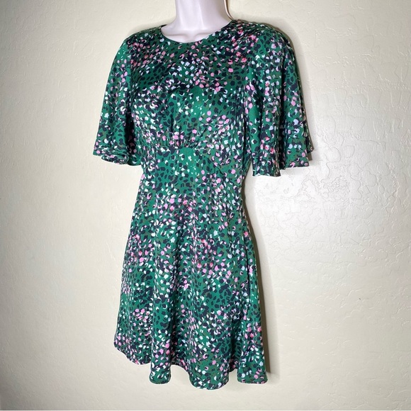 Topshop Animal Print Satin Open Back Green Flutter Sleeve Mini Dress Size 2 - Picture 3 of 16